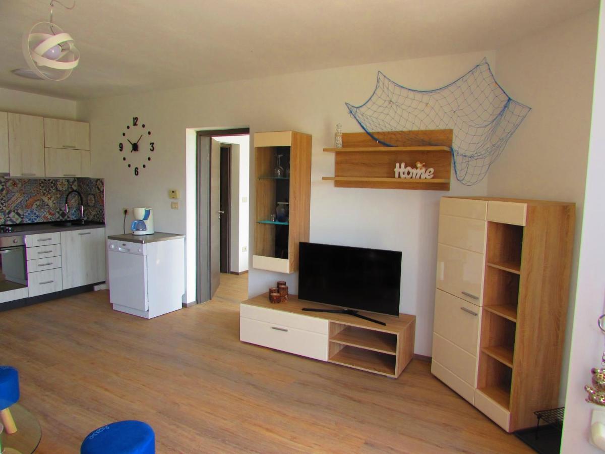 Apartman Mimi Ловран Экстерьер фото